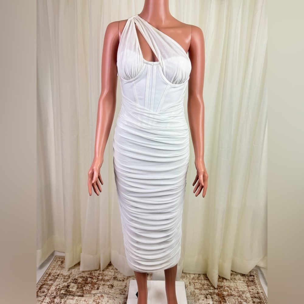 Bodycon Ruched Midi Dress Size Medium